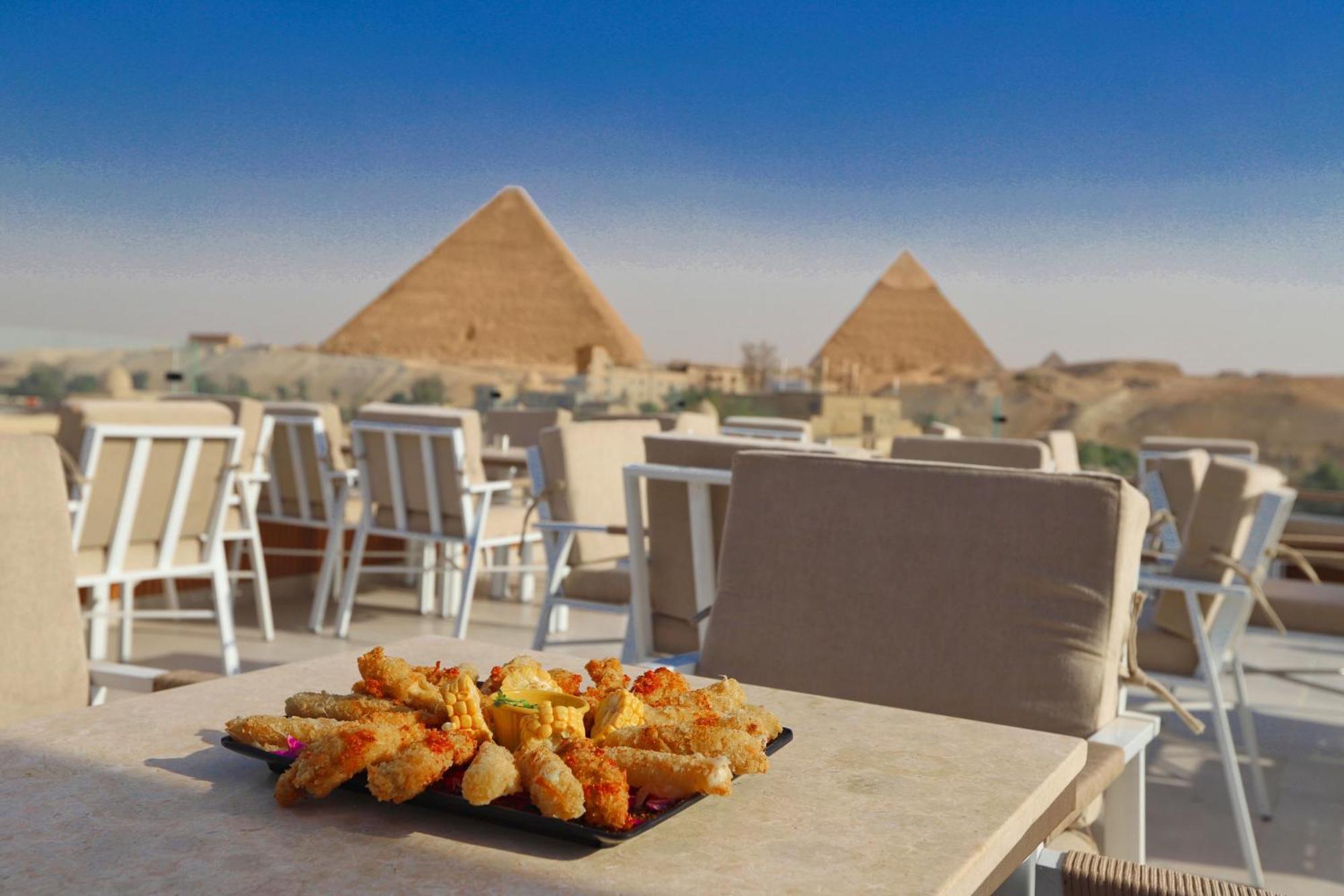 Gaia Pyramids Hotel Kafrat al Jabal Exterior photo