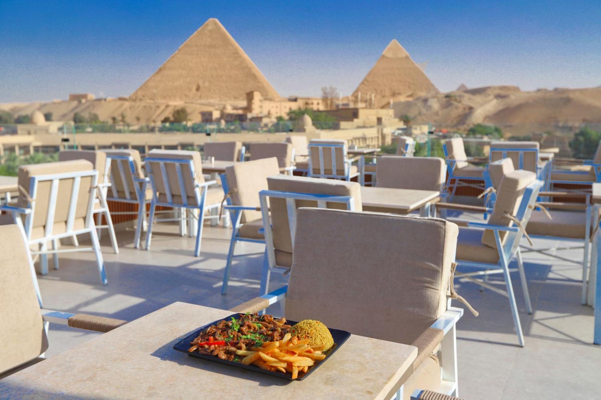 Gaia Pyramids Hotel Kafrat al Jabal Exterior photo