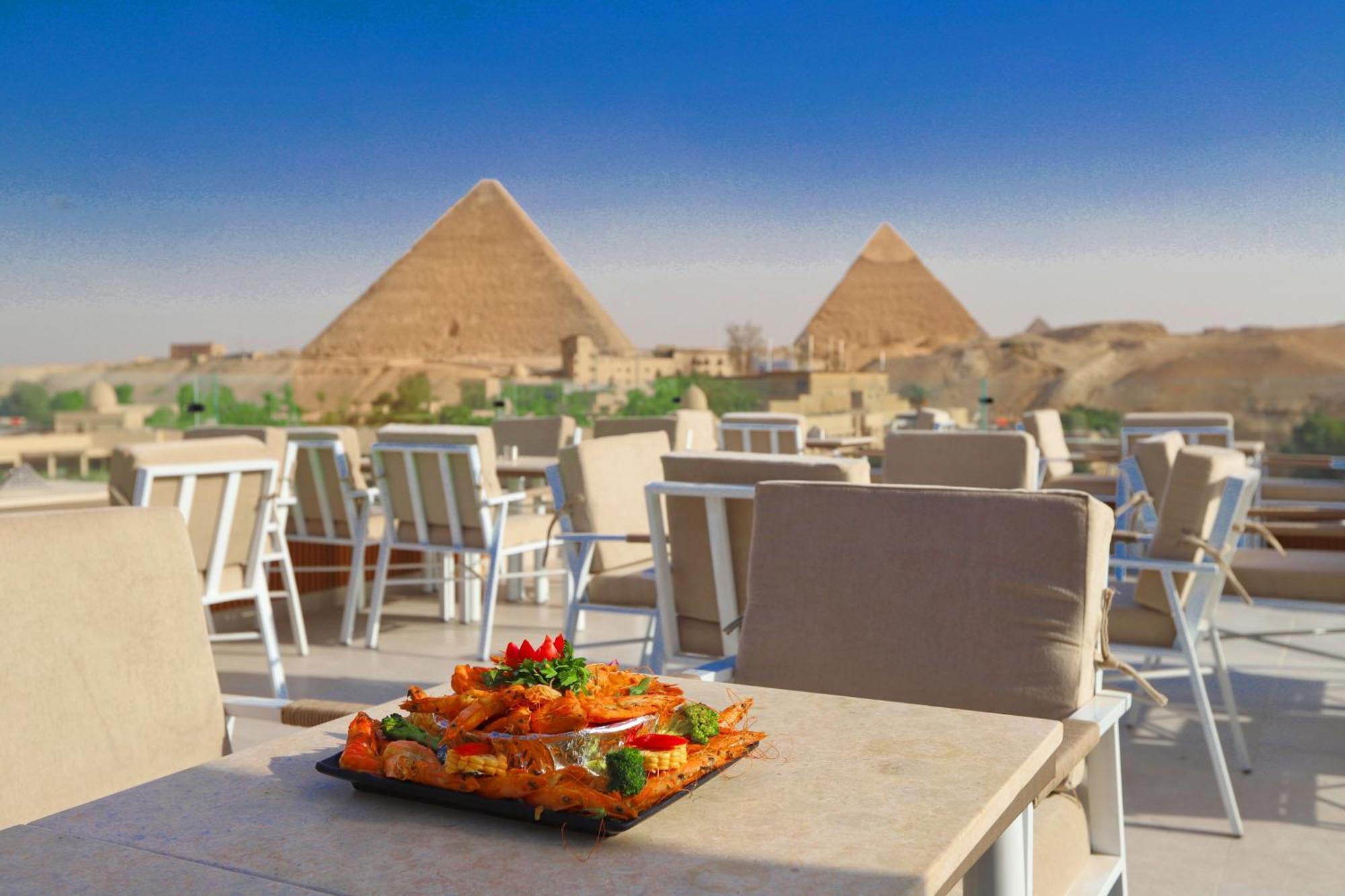 Gaia Pyramids Hotel Kafrat al Jabal Exterior photo